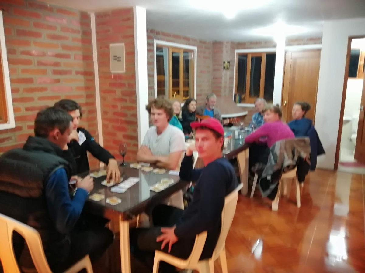 Lagoon Hotel Chugchilán Екстериор снимка