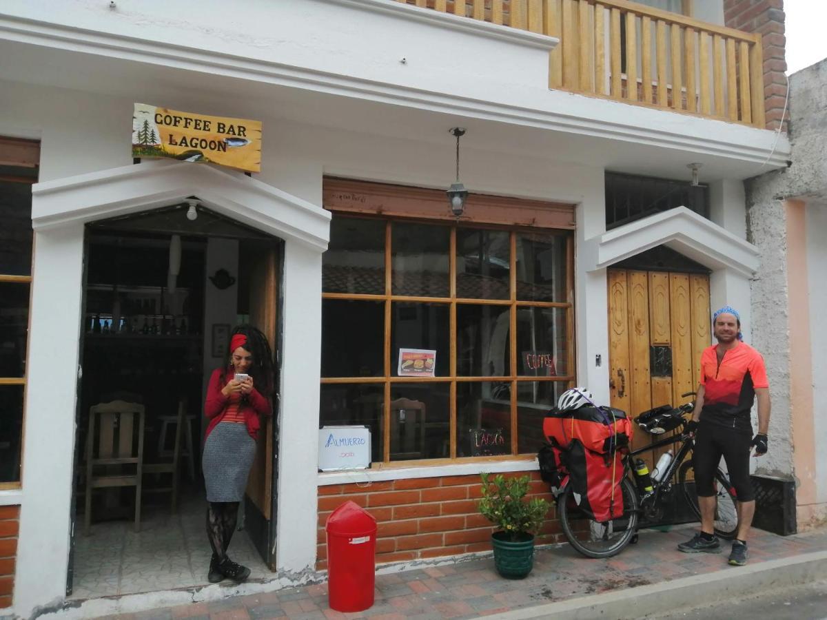 Lagoon Hotel Chugchilán Екстериор снимка