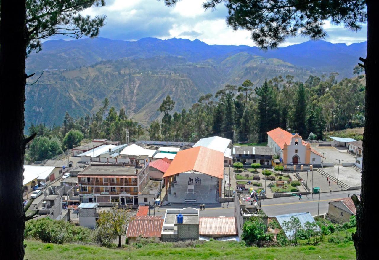 Lagoon Hotel Chugchilán Екстериор снимка