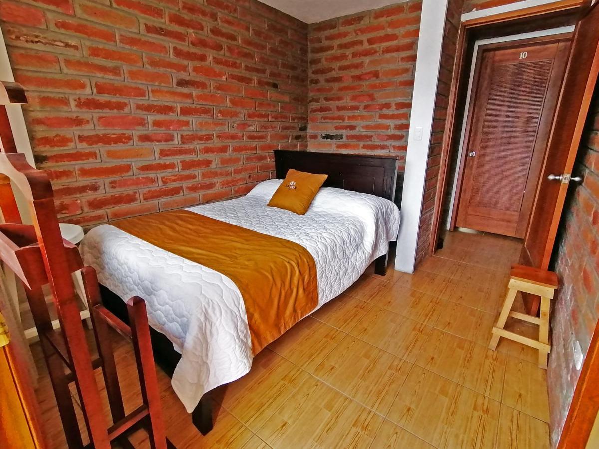 Lagoon Hotel Chugchilán Екстериор снимка