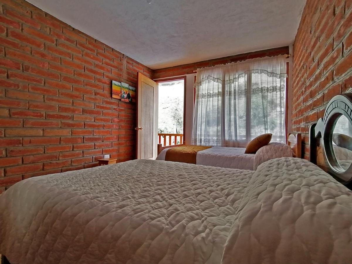 Lagoon Hotel Chugchilán Екстериор снимка