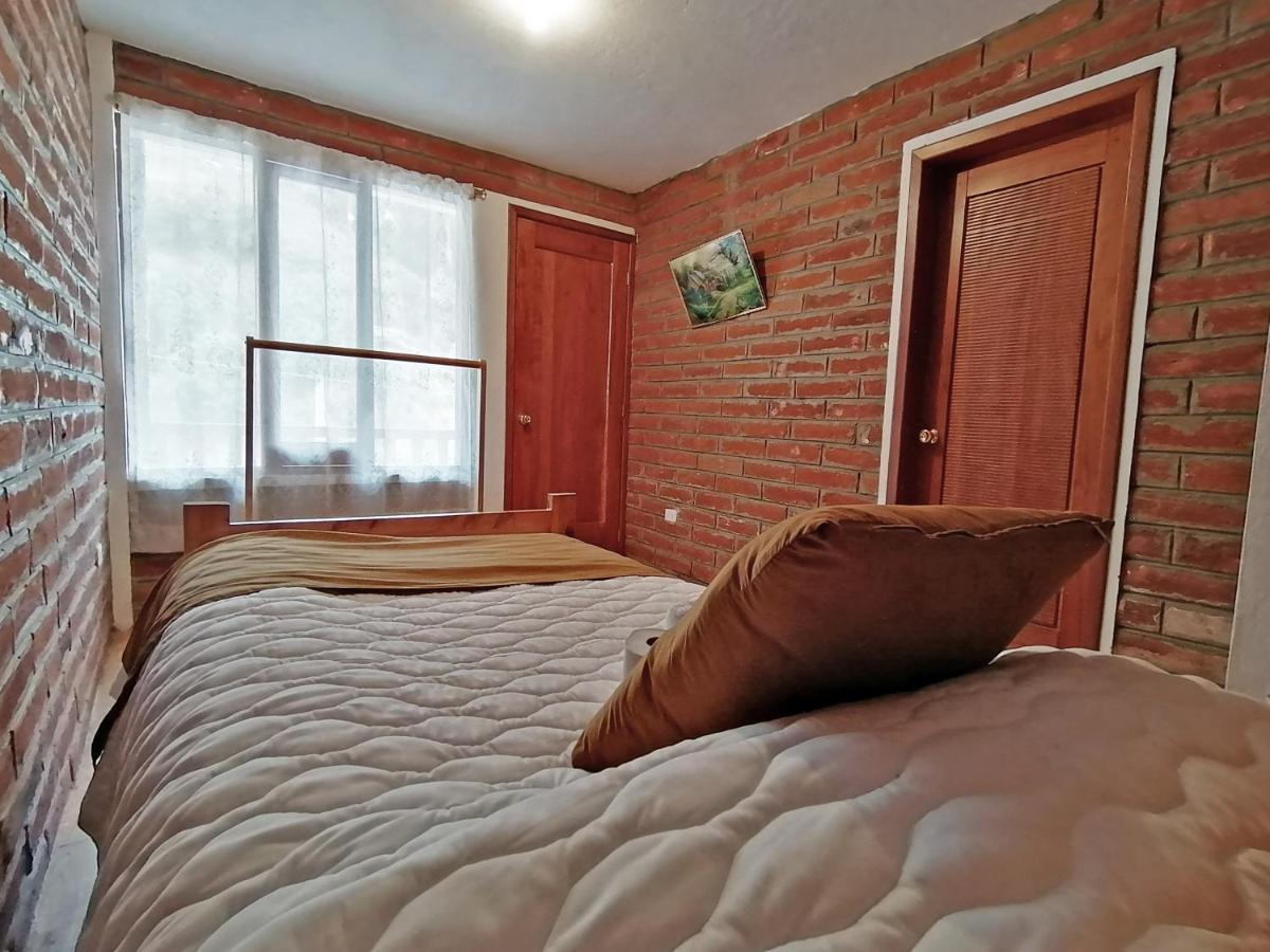 Lagoon Hotel Chugchilán Екстериор снимка