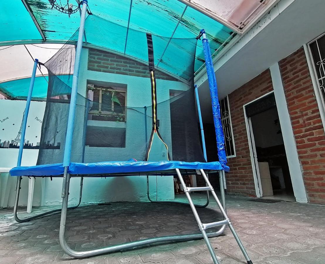 Lagoon Hotel Chugchilán Екстериор снимка