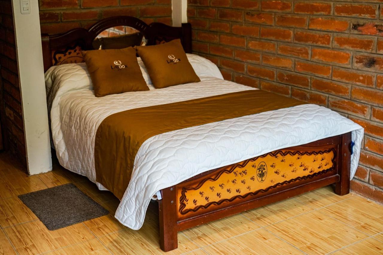 Lagoon Hotel Chugchilán Екстериор снимка