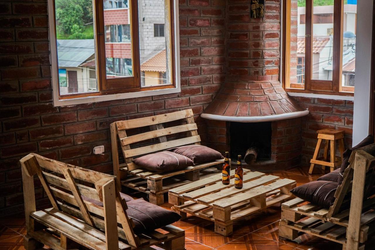 Lagoon Hotel Chugchilán Екстериор снимка