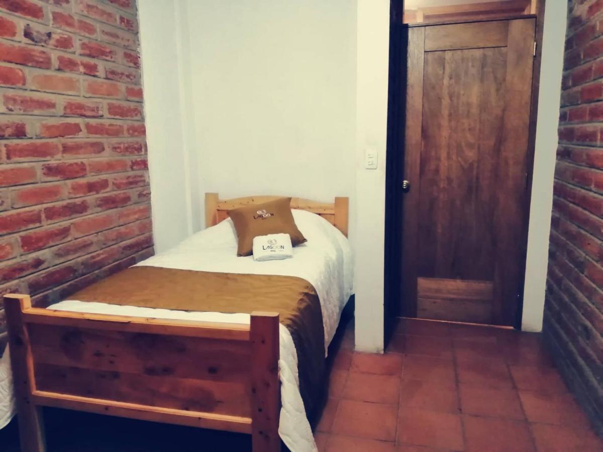 Lagoon Hotel Chugchilán Екстериор снимка
